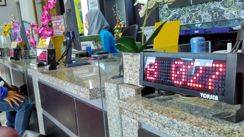 display antrian mesin antrian kantor pajak
